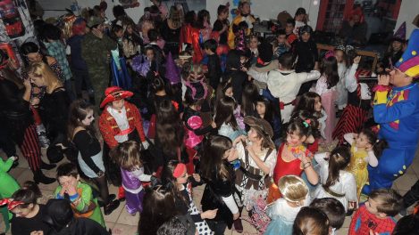 ageorgatos-frontistirio-ksenwn-glwsswn-carnival