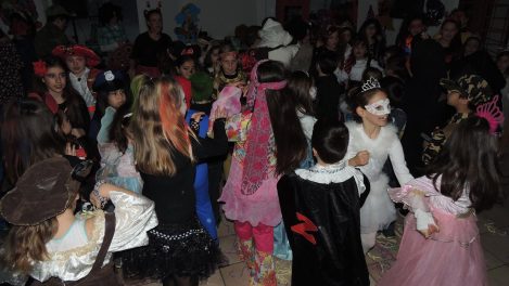 ageorgatos-frontistirio-ksenwn-glwsswn-carnival